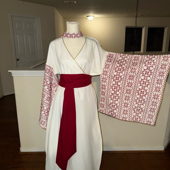 Kimono Style Palestinian Thob - Picture 2 of 6